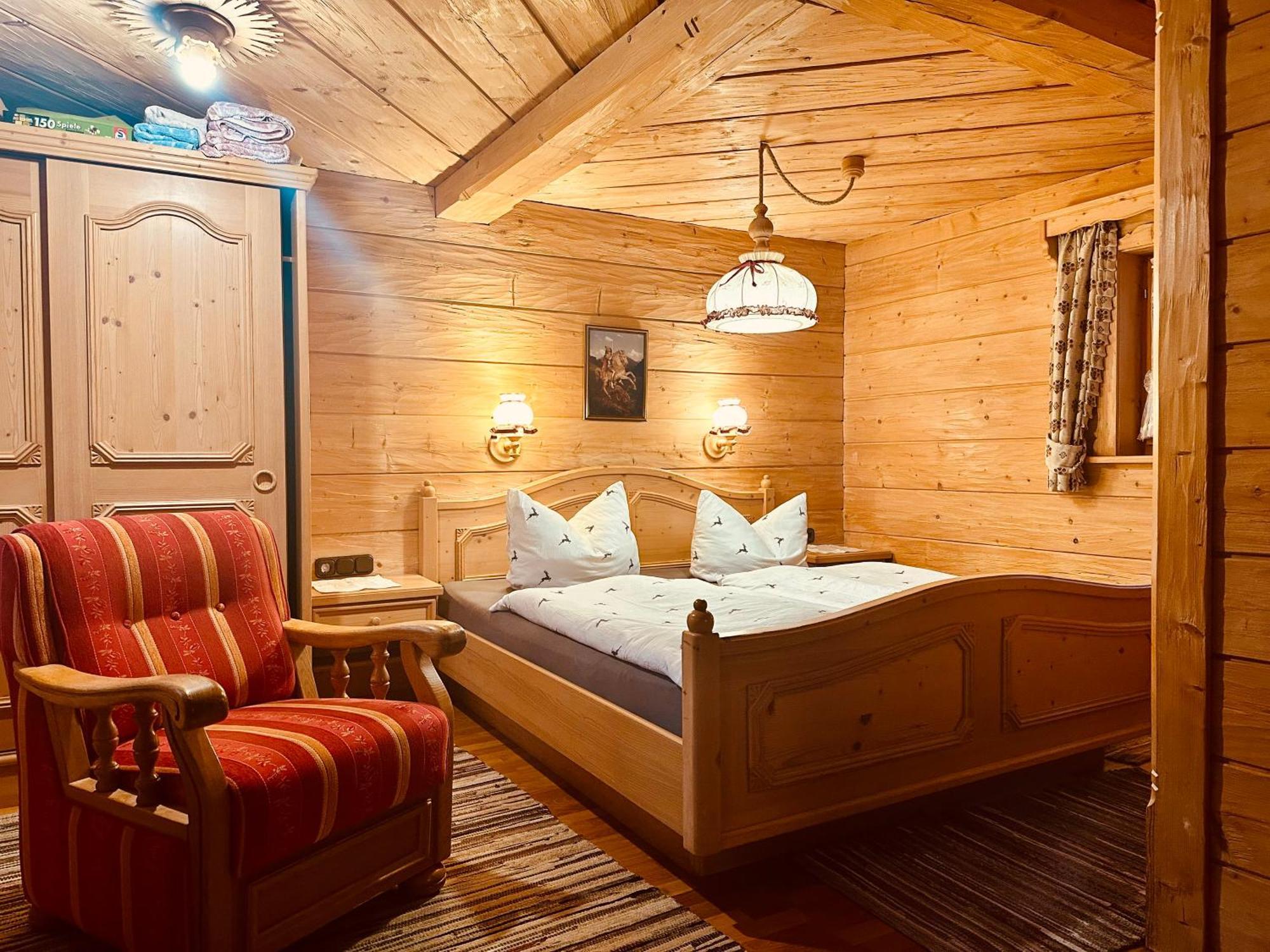 Almbruennerl Die Almhuette Auf Der Raffner Alm Ruhpolding Bagian luar foto