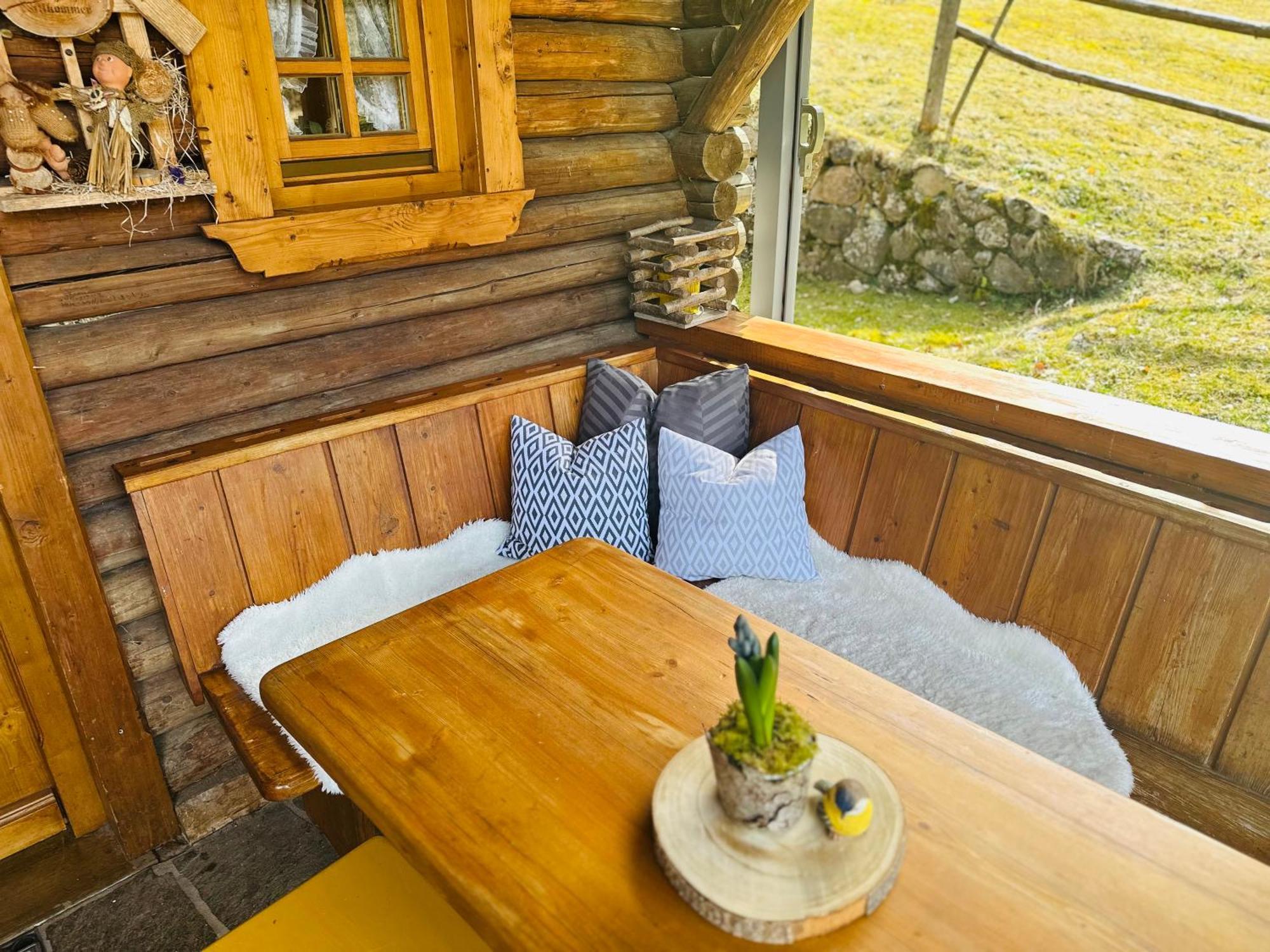 Almbruennerl Die Almhuette Auf Der Raffner Alm Ruhpolding Bagian luar foto