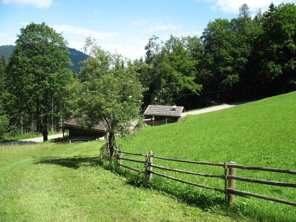 Almbruennerl Die Almhuette Auf Der Raffner Alm Ruhpolding Ruang foto